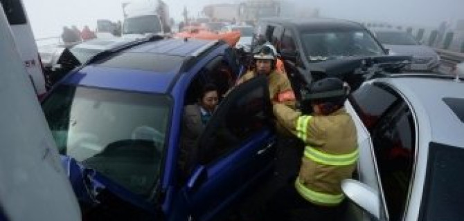 В Южной Кореи произошло массовое ДТП с участием 60 машин