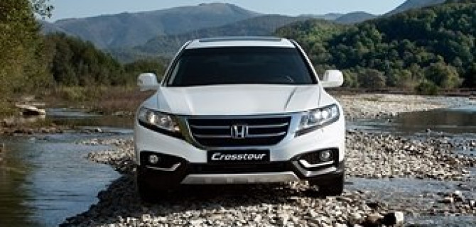 Падение продаж на Honda Crosstour превратилсоь в падение цены до конца января