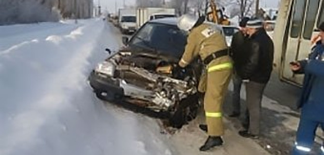 В Курске столкнулись автомобиль «Нива Шевроле» и трактор «Беларусь»