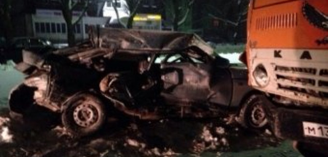 В ДТП с КАМАЗом и автогрейдером в Удомле погибли два человека