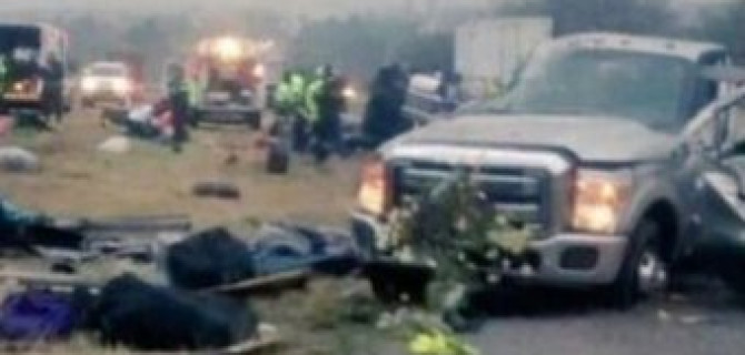 В Мексике грузовик врезался в группу паломников