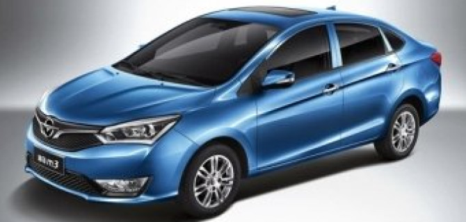 Появились официальные изображения обновленного седана Haima M3