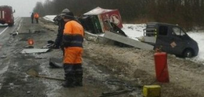 В Смоленской области МАЗ сбил дорожных рабочих: есть жертвы