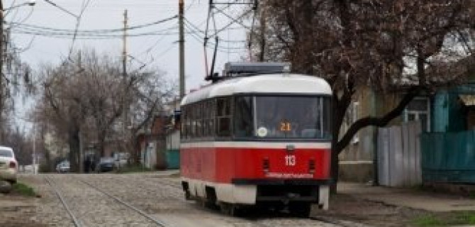 В Краснодаре трамвай сбил женщину