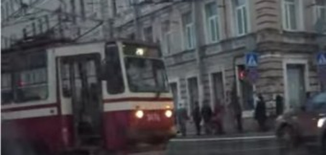 Движение трамвая задним ходом - дорожные хроники Петербурга 