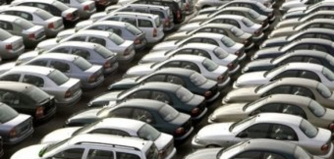 Названа средняя цена легкового автомобиля по итогам 2015 года