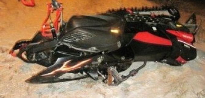 В Угличе погиб водитель снегохода