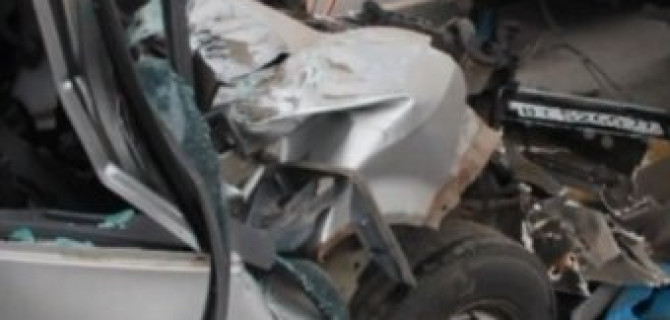 В Москве в ДТП с грузовиками погиб человек