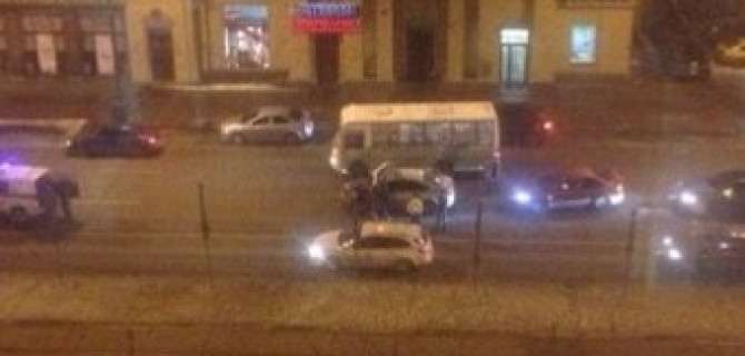 На Московском проспекте трое под наркотиками устроили ДТП