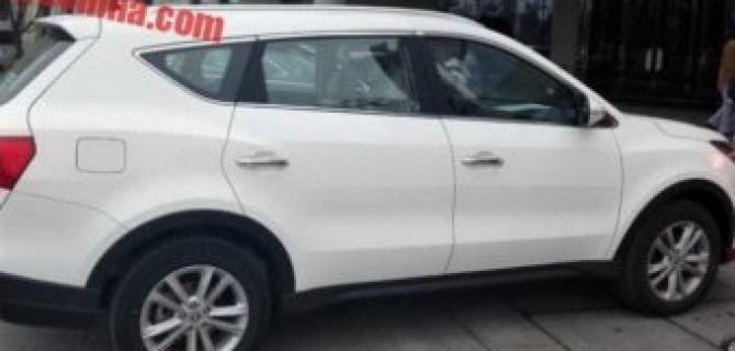 В Сеть выложили новые фото кроссовера Dongfeng Fengguang 580