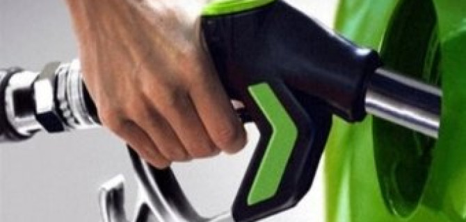 Госдума приняла закон о повышении с 1 апреля акцизов на бензин и дизтопливо