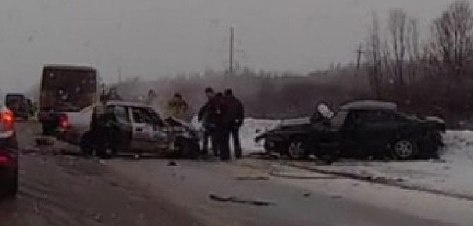 В ДТП на окружной дороге под Ярославлем погибли два человека