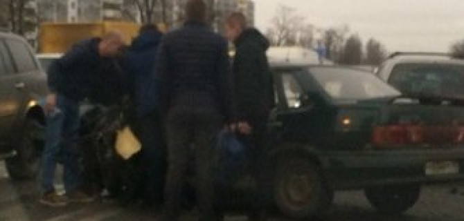 После ДТП на Московском шоссе водителя зажало в машине