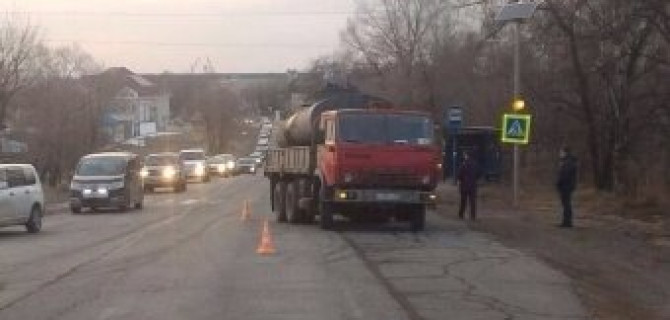 В Приморье КАМАЗ сбил на переходе 10-летнего ребенка