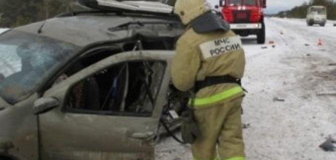 В Коми 7 человек пострадали в тройном ДТП, в том числе беременная женщина