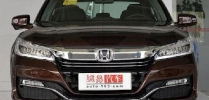 На авторынке Китая появилась обновленная версия Honda Accord