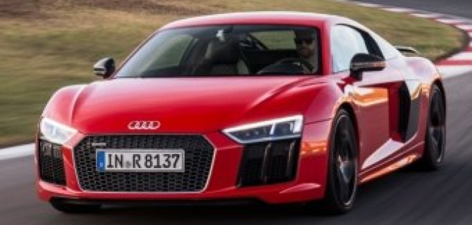 Audi R8 признан «Лучшим спортивным автомобилем года»