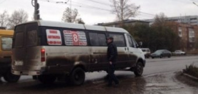 Маршрутка сбила женщину на переходе