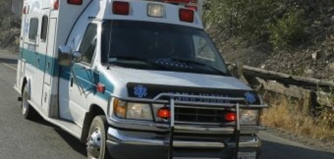 Пациент психбольницу устроил массовое ДТП на угнанной «скорой»