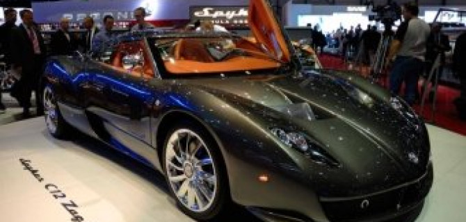 Spyker выпустит новую четырехдверку и суперкар с двигателем V12