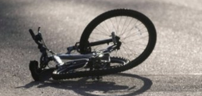 В Петербурге водитель ВАЗа сбил мальчика на велосипеде и скрылся