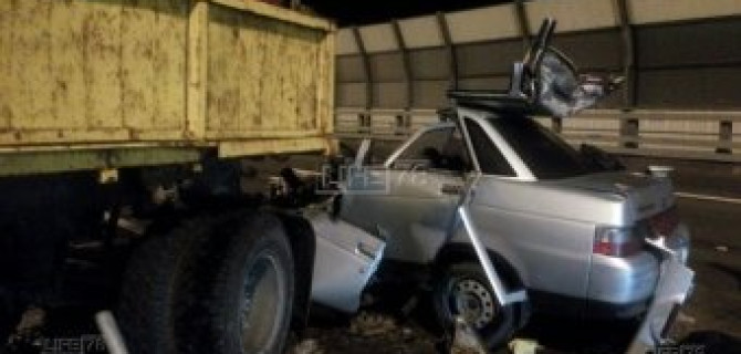 В аварии на КАД погиб водитель ВАЗа