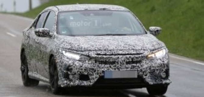 Серийный хэтчбек Honda Civic проходит дорожные испытания