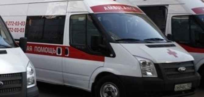 Под Омском водитель Nissan сбил женщину с 2-летним ребенком