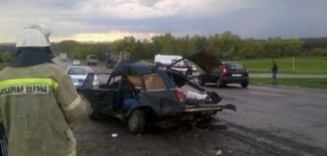 Под Воронежем в ДТП разбилась семья с младенцем
