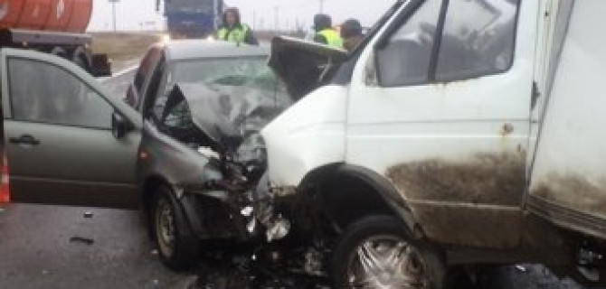 В лобовом ДТП в Нижегородской области погибла женщина-водитель