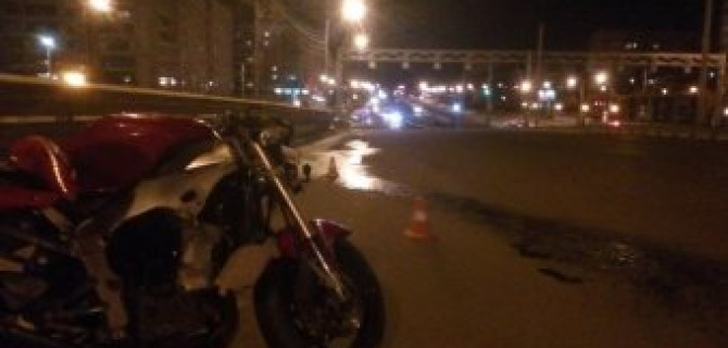 В Череповце в ДТП с мотоциклом 17-летняя девушка осталась без ноги