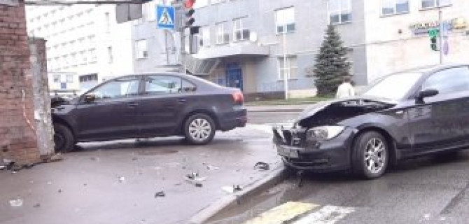 Лобовое столкновение 