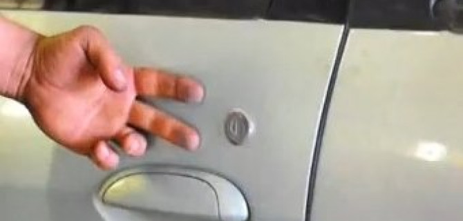 В Петербурге мужчина попал в ДТП на «Рено», угнанном у сожительницы 