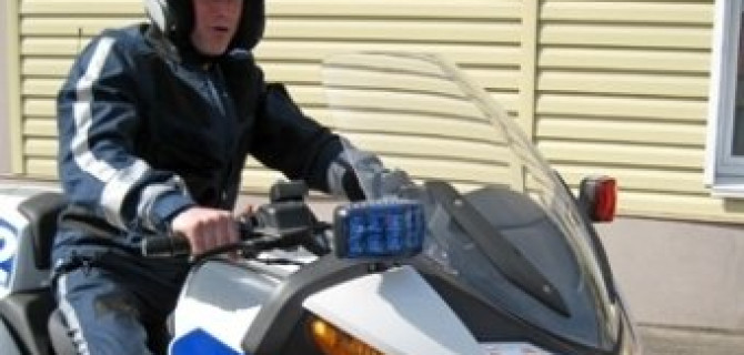 Дороги Красноярска начал патрулировать мотовзвод на BMW