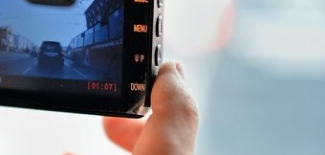 Суды будут обязаны учитывать записи с видеорегистраторов при рассмотрении дел о ДТП