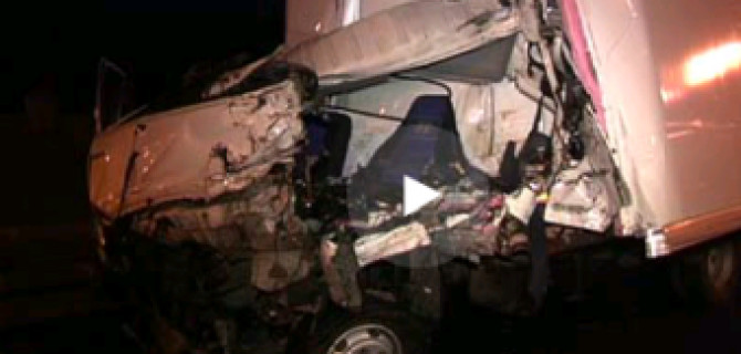 В ДТП с двумя грузовиками на МКАД погиб человек