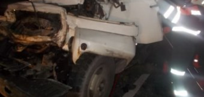 В Камешковском районе в ДТП погиб водитель грузовика