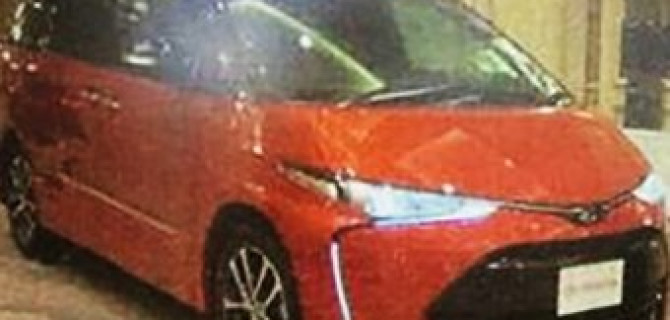 Появились изображения обновленной Toyota Estima