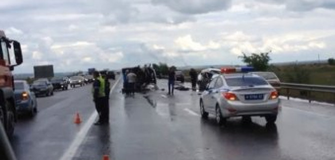 В Аксайском районе в ДТП погибли мать с трехлетней дочерью