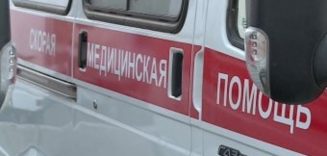 Троллейбус сбил женщину в Петербурге