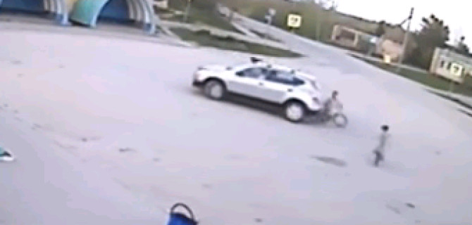 В Вологодском районе женщина сбила мальчика и уехала