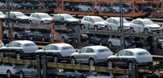 В апреле продажи автомобилей в России достигли рекордно низких показателей за 10 лет