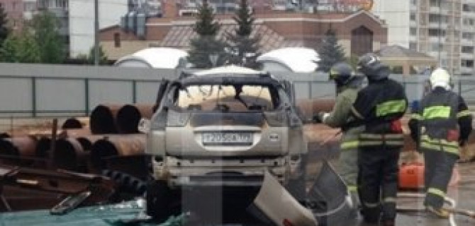 В Москве в результате ДТП сгорел Lexus: водитель погиб