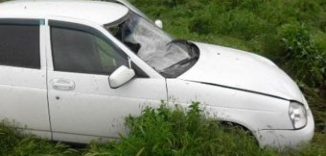 На Кубани автомобиль сбил пешеходов: один человек погиб, один ребенок покалечен