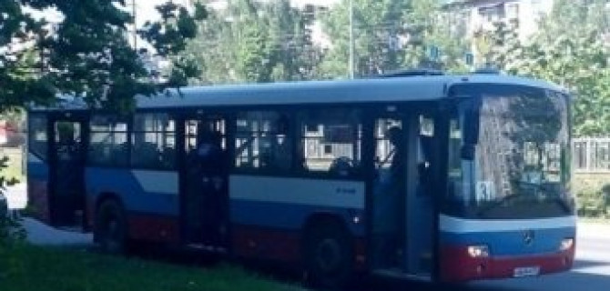 В Череповце в ДТП с автобусом пострадали три человека