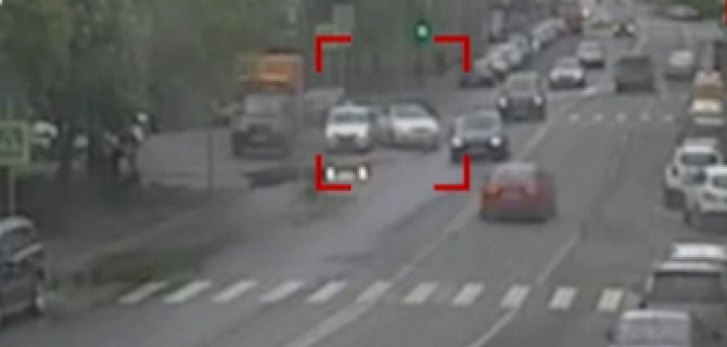 В Москве задержали водителя Infiniti, сбившего остановившего его для проверки документов полицейского