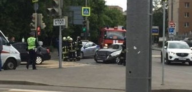 На юге Москвы произошло ДТП с пострадавшими