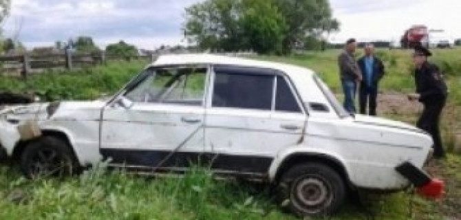 В Татарстане пьяный водитель опрокинул авто в кювет: погиб пассажир