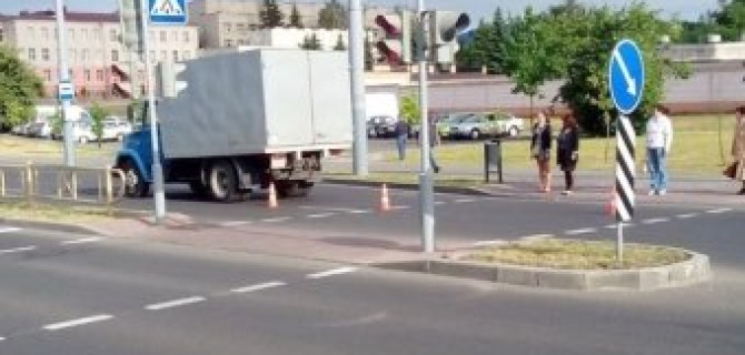В Гродно грузовик насмерть сбил женщину возле перехода