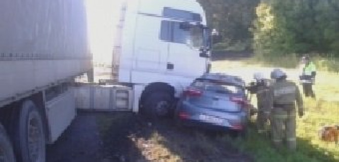 Пять человек погибли в ДТП с грузовиком в Мценском районе